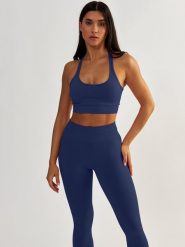 Stanik Fitness BeShaped Gym Queen Bezszwowy. Zielone biustonosze sportowe damskie BESHAPED, z aplikacjami, z dzianiny. Za 143.20 zł.