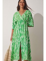 Happiness Istanbul Sukienka w kolorze zielonym rozmiar: 38. Zielone sukienki damskie Happiness Istanbul, bez wzorów, z wiskozy, bez kołnierzyka, bez ramiączek, midi, rozkloszowane. Za 126.15 zł.