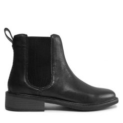 Sztyblety Clarks. Czarne botki damskie Clarks, bez obcasa, na płaskiej podeszwie, bez zapięcia. Za 499.99 zł.