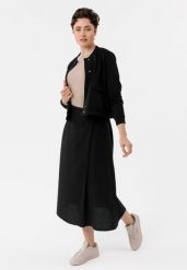 Długa spódnica z lnem G-CUSTA. Czarne spódniczki damskie Volcano, na wiosnę, s, bez wzorów, z materiału, maxi, rozkloszowane. Za 109.99 zł.