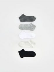 Skarpetki z bawełną 5 pack - jasnoszary. Szare skarpetki damskie Reserved, bez wzorów, z bawełny. Za 49.99 zł.
