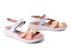 WONDERS C-6552 melon, sandały damskie. Różowe sandały damskie Wonders, bez wzorów, bez obcasa. Za 539.90 zł.