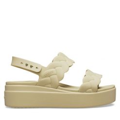 Sandały Crocs. Brązowe sandały damskie Crocs, bez wzorów, bez obcasa, na płaskiej podeszwie. Za 199.99 zł.
