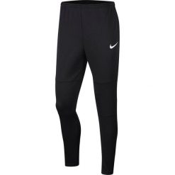 Spodnie Dresowe Męskie Nike Park 20. Białe spodnie dresowe męskie Nike, bez wzorów, z dresówki. Za 139.99 zł.