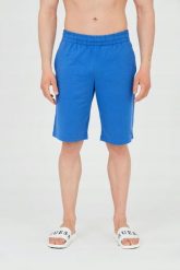 EA7 Niebieskie shorty męskie z małym logo. Niebieskie szorty męskie EA7 Emporio Armani, bez wzorów, z bawełny. W wyprzedaży za 299.99 zł.