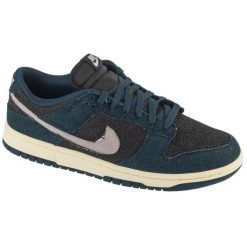 Buty sportowe Sneakersy unisex, W Dunk Low. Szare buty sportowe na co dzień damskie Nike, bez wzorów, trekkingowe. Za 499.99 zł.