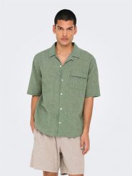 ONLY & SONS Koszula "Caiden" w kolorze zielonym rozmiar: XL. Zielone koszule męskie Only & Sons, xl, bez wzorów, bez kołnierzyka, bez ramiączek. Za 100.99 zł.