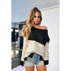 Sweter ADLA. Kardigany damskie Sweter ADLA, uniwersalny, bez wzorów. W wyprzedaży za 69.00 zł.