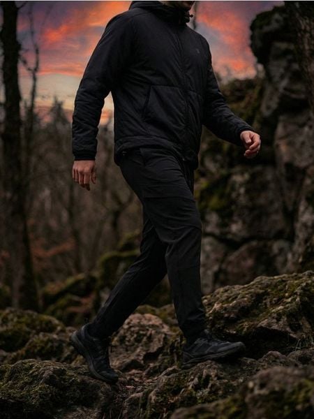 Spodnie jogger sportowe - czarny. Czarne spodnie sportowe męskie Sinsay. Za 69.99 zł.