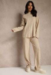 Jasnobeżowy Komplet Oversize z Dzianiny z Wełną Sweter i Szerokie Spodnie Alenria. Brązowe spodnie materiałowe damskie Renee, bez wzorów, z dzianiny, eleganckie. Za 139.99 zł.