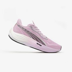 Buty do biegania damskie Puma Velocity Nitro 3. Czerwone obuwie do biegania damskie Puma. W wyprzedaży za 429.99 zł.