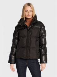 Trussardi Kurtka zimowa 56S00791 Czarny Regular Fit. Czarne kurtki damskie TRUSSARDI, na zimę, s, bez wzorów, z syntetyku, bez kaptura. Za 1,789.00 zł.