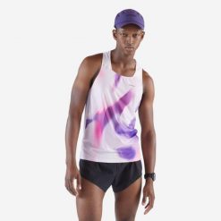 Koszulka do biegania bez rękawów męska Kiprun 900 Replika. Niebieskie t-shirty sportowe męskie KIPRUN, m, z elastanu, bez ramiączek, do biegania. Za 199.99 zł.