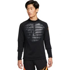 Bluza sportowa męska Nike NK Tf Academy Drill Top Ww. Czarne bluzy bez kaptura męskie Nike, bez wzorów, sportowe, bez kołnierzyka, bez ramiączek. Za 189.74 zł.