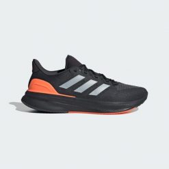 Buty do biegania Ultrarun 5. Brązowe obuwie do biegania damskie Adidas. Za 349.60 zł.