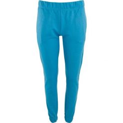 Damskie Spodnie Sportowe - Niezrównany Komfort i Styl. Niebieskie spodnie dresowe damskie WE THE PEOPLE, bez wzorów, z bawełny. Za 196.99 zł.