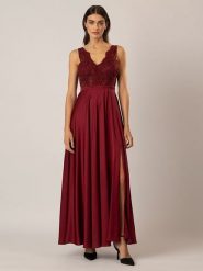 APART Sukienka w kolorze bordowym rozmiar: 40. Czerwone sukienki damskie Apart, bez wzorów, z koronki, bez kołnierzyka, bez ramiączek, maxi. Za 184.89 zł.