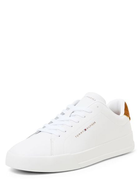 Tommy Hilfiger skórzane trampki Mężczyźni skóra biały, 42. Białe trampki i tenisówki męskie Tommy Hilfiger, bez wzorów, ze skóry, bez zapięcia. Za 499.95 zł.