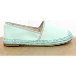 Espadryle zamszowe miętowe AF40 LT.GREEN. Zielone espadryle damskie ButyModne, bez wzorów, ze lnu, bez obcasa, na płaskiej podeszwie. Za 74.46 zł.