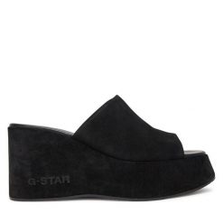 Klapki G-Star Raw. Czarne klapki damskie G-Star Raw, bez wzorów, bez obcasa. Za 439.99 zł.
