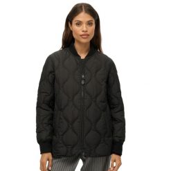 Damska kurtka puchowa Superdry. Czarne kurtki damskie Superdry., m, bez wzorów, z puchu, bez kaptura. Za 361.50 zł.