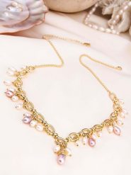 Pierres de Jade Pozłacany naszyjnik z elementami ozdobnymi - dł. 45 cm rozmiar: onesize. Białe naszyjniki damskie Pierres de Jade, pozłacane. Za 130.99 zł.