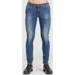JEANSY SKINNY FIT GUESS. Niebieskie jeansy męskie Guess. Za 274.50 zł.