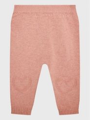 United Colors Of Benetton Spodnie dzianinowe 1036AF002 Różowy Regular Fit. Czerwone spodnie materiałowe damskie United Colors Of Benetton, bez wzorów, z bawełny. W wyprzedaży za 49.99 zł.