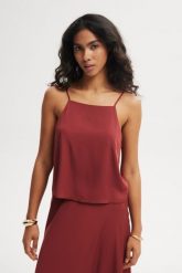 TOP ABBY MARSALA M - Flawless. Brązowe topy damskie Flawless, m, bez wzorów, z materiału, bez kołnierzyka. Za 289.00 zł.