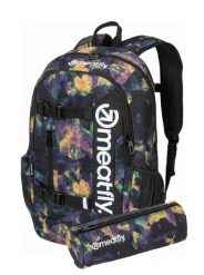 Plecak do szkoły z miejscem na laptopa – Dark Aquarel Meatfly + piórnik. Niebieskie plecaki damskie Meatfly, bez wzorów, z materiału. Za 254.99 zł.