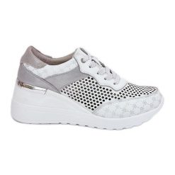 Skórzane Ażurowe Buty Sportowe Sneakersy Na Koturnie S.Barski LR51-641 Białe. Białe buty sportowe na co dzień damskie w ażurowe wzory, ze skóry. Za 292.91 zł.
