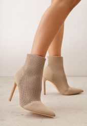 Ciemnobeżowe Skarpetkowe Botki VICES na Szpilce z Cholewką o Strukturalnym Splocie Lodinia. Brązowe botki damskie Born2be, z materiału, klasyczne, z otwartym noskiem, bez obcasa, na obcasie, bez zapięcia. Za 159.99 zł.