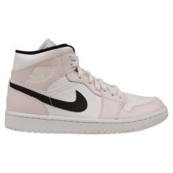 Buty sportowe damskie Air Jordan 1 Mid Barely Rose. Białe buty sportowe na co dzień damskie Jordan, bez wzorów. Za 1,600.00 zł.