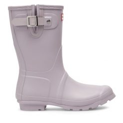 Kalosze Hunter. Fioletowe kalosze damskie Hunter, bez wzorów. Za 249.99 zł.