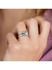 L'atelier précieux Srebrny pierścionek z cyrkoniami rozmiar: 64. Szare pierścionki damskie L'Atélier Précieux, z cyrkonią, srebrne. Za 239.99 zł.