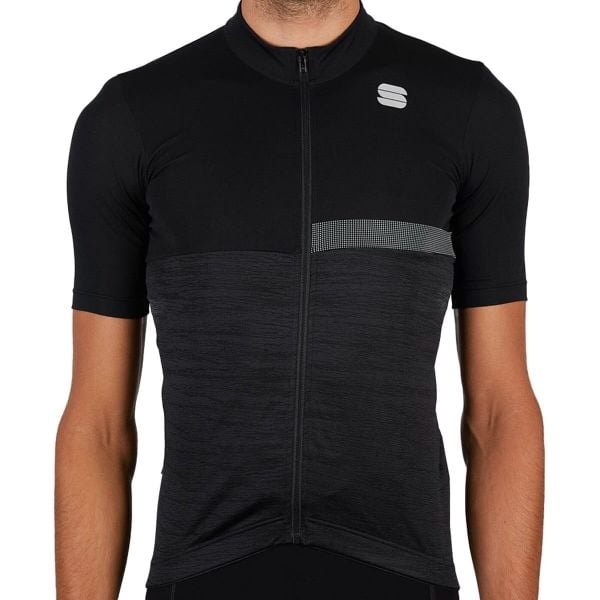 Koszulka rowerowa męska Sportful Giara. Czarne t-shirty sportowe męskie SPORTFUL, m, bez ramiączek, rowerowe. W wyprzedaży za 347.00 zł.