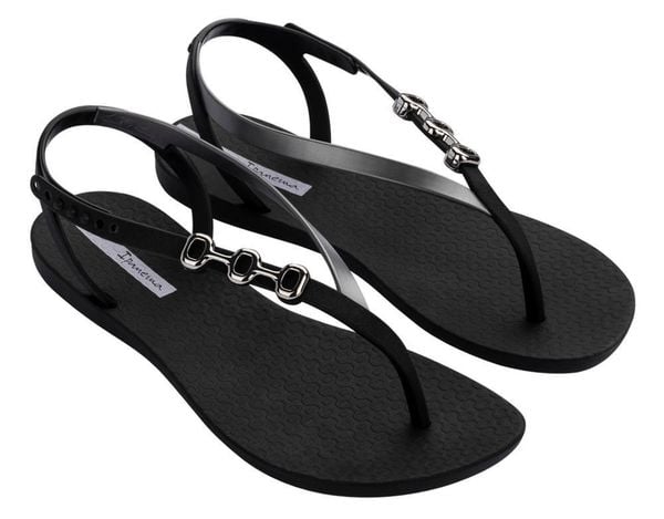 Sandały damskie Ipanema Sandal Rio. Czarne sandały damskie Ipanema, bez wzorów, z materiału, bez obcasa. Za 109.80 zł.