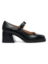 Steve Madden Czółenka w kolorze czarnym rozmiar: 36. Czarne czółenka damskie Steve Madden, bez wzorów, z okrągłym noskiem, bez obcasa. Za 249.76 zł.