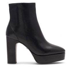 Botki GINO ROSSI. Czarne botki damskie Gino Rossi, bez obcasa, na słupku, bez zapięcia. Za 459.99 zł.