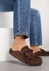 Ciemnobrązowe Klapki Ozdobione Kokardą i Frędzlami Felindrise. Brązowe klapki damskie Renee, z aplikacjami, bez obcasa, na płaskiej podeszwie. Za 119.99 zł.