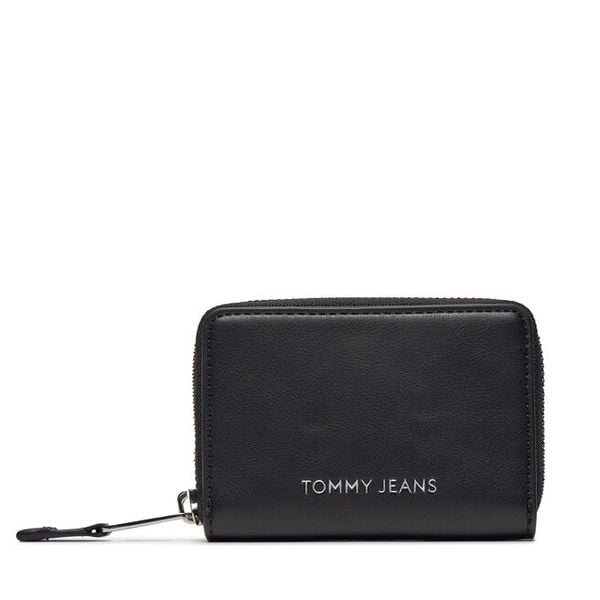 Portfel Tommy Jeans. Czarne portfele damskie Tommy Jeans, bez wzorów, z jeansu. Za 119.99 zł.