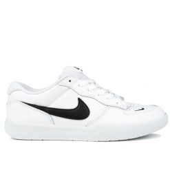 Buty męskie sportowe do chodzenia Nike SB FORCE 58 PRM L. Białe buty sportowe na co dzień męskie Nike, bez zapięcia, trekkingowe. W wyprzedaży za 309.00 zł.