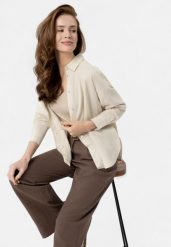 Lniana koszula K-VEHI. Brązowe koszule damskie Volcano, na lato, xxl, bez wzorów, ze lnu, bez kołnierzyka, bez ramiączek. Za 119.99 zł.