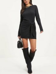Milan Kiss Sukienka w kolorze czarnym rozmiar: M. Czarne sukienki damskie Milan Kiss, m, bez wzorów, prążkowane, bez kołnierzyka, bez ramiączek, mini. Za 126.99 zł.