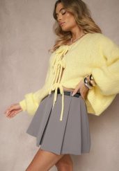 Szara Spódnica o Rozkloszowanym Kroju z Paskiem i Podszewką Typu Szorty Serivenna. Szare spódniczki damskie Renee, bez wzorów, eleganckie. Za 119.99 zł.