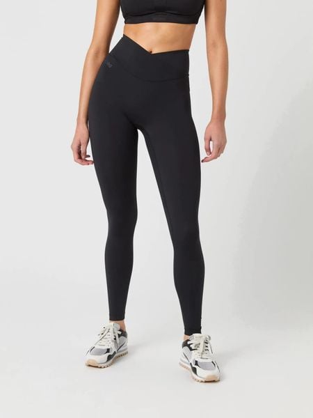 Bjorn_borg STUDIO CROSS TIGHTS legginsy treningowe – BLACK BEAUTY. Czarne legginsy damskie Björn Borg, l, bez wzorów. Za 359.00 zł.