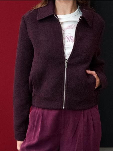 Kurtka bomberka z kołnierzykiem - bordowy. Czerwone kurtki damskie Sinsay, l, bez wzorów, bez kaptura. W wyprzedaży za 59.99 zł.