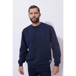 Bluza sportowa męska Carhartt Midweight Crewneck. Niebieskie bluzy bez kaptura męskie Carhartt, bez wzorów, casualowe, bez kołnierzyka, bez ramiączek. Za 229.99 zł.