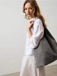 Torba hobo z imitacji zamszu - szary. Szare torebki klasyczne damskie Sinsay, bez wzorów, bez dodatków. Za 59.99 zł.