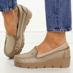 Beżowe skórzane mokasyny damskie Vinceza 39989. Brązowe mokasyny damskie VINCEZA, z jeansu. Za 219.00 zł.